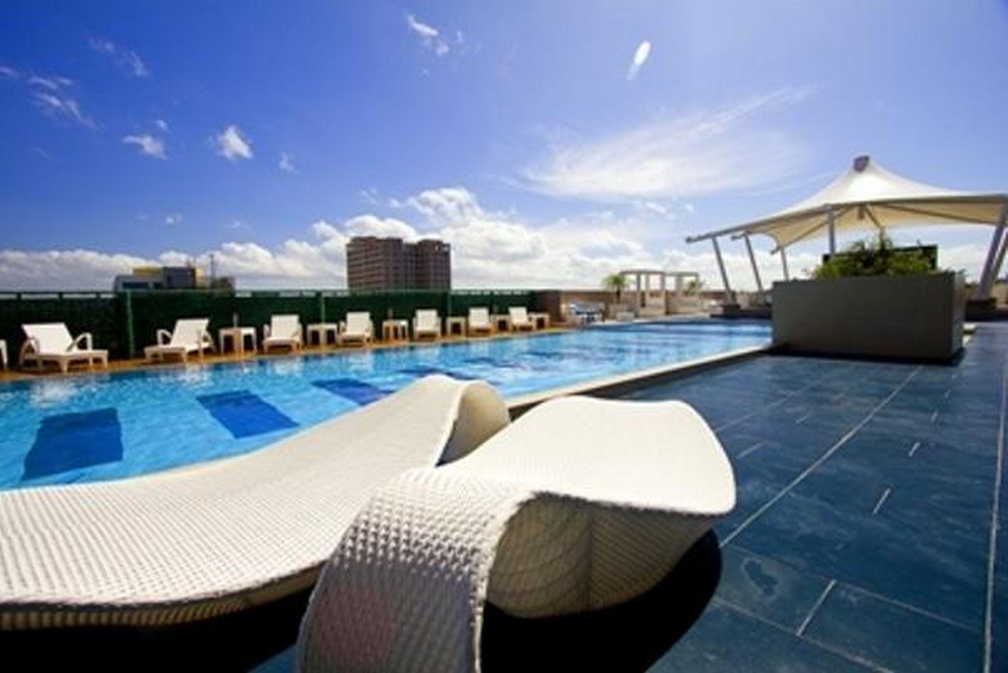 Hotel The Bellevue Manila Muntinlupa City Zewnętrze zdjęcie