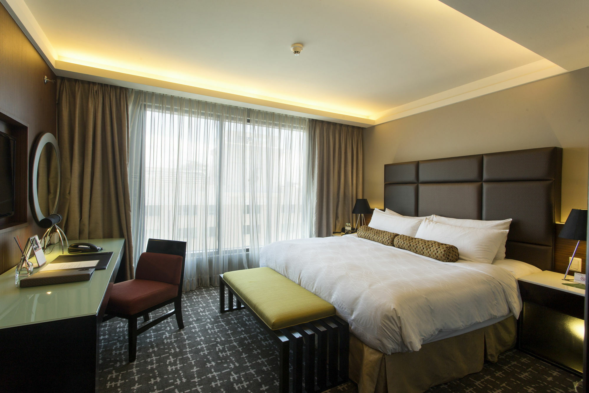 Hotel The Bellevue Manila Muntinlupa City Zewnętrze zdjęcie