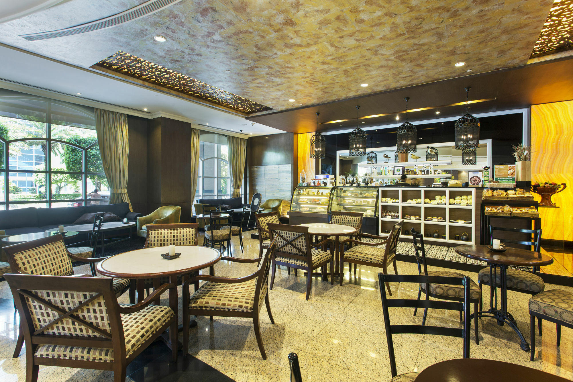 Hotel The Bellevue Manila Muntinlupa City Zewnętrze zdjęcie