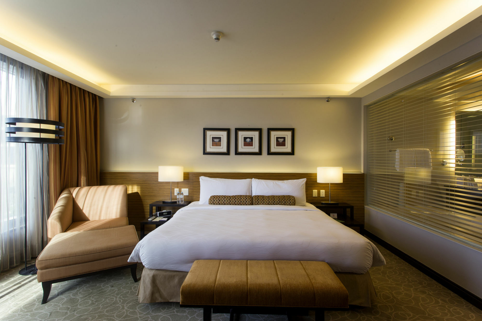 Hotel The Bellevue Manila Muntinlupa City Zewnętrze zdjęcie